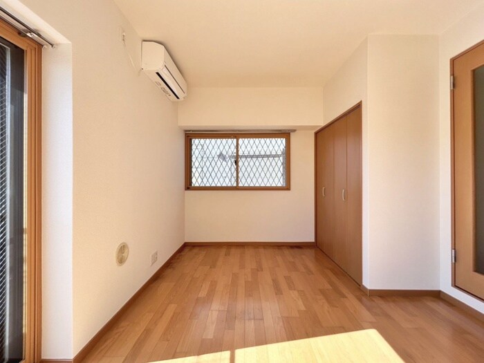 物件内観写真15　(居室)