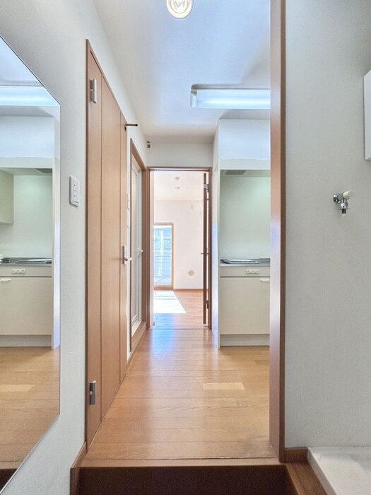 物件内観写真19　(廊下)