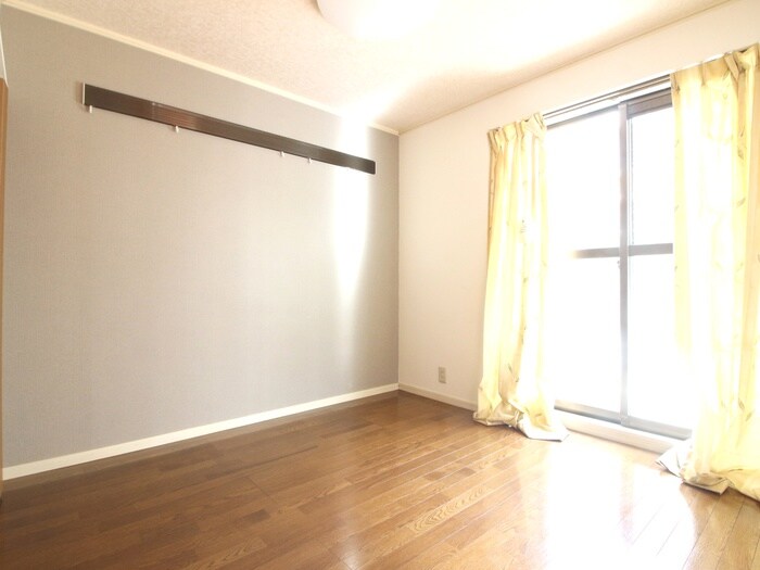 物件内観写真16　(居室)