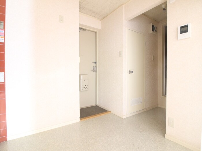 物件内観写真19　(廊下)