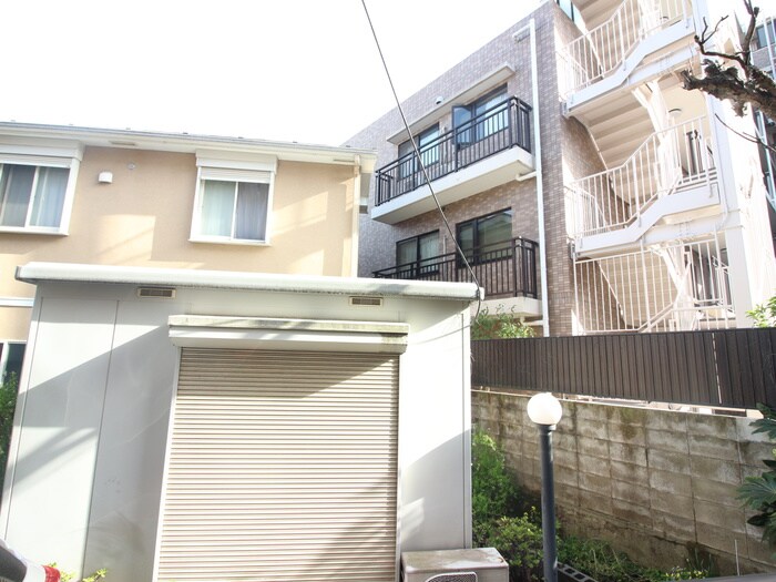 物件内観写真22　(室内からの展望)