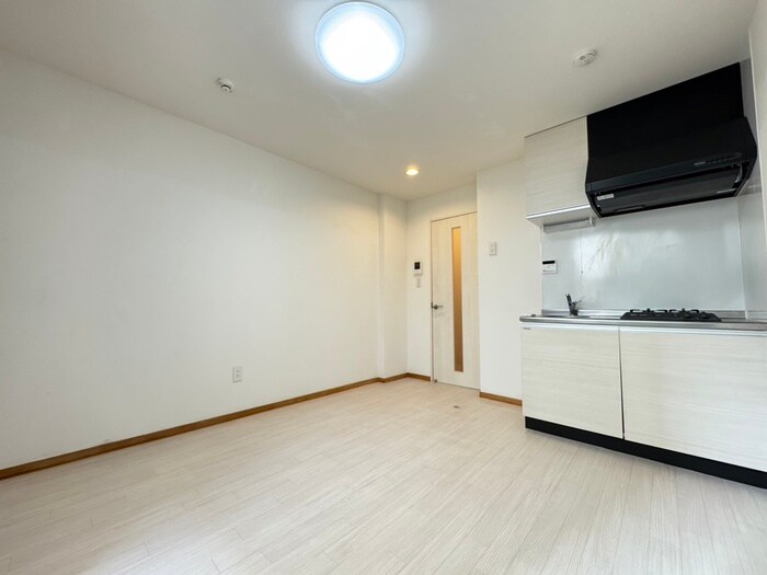 物件内観写真10　(居室)