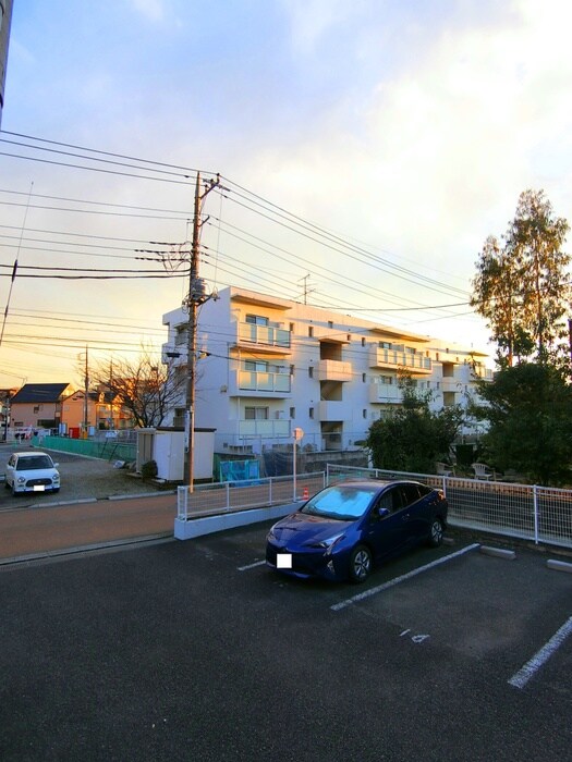 物件内観写真14　(室内からの展望)