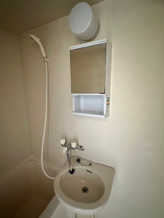 物件内観写真11　(洗面)