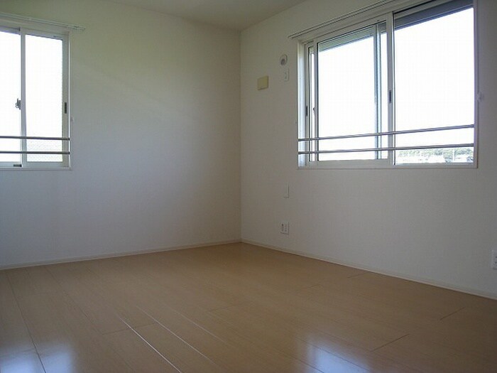 物件内観写真11　(居室)