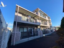 メゾンカワベの外観写真