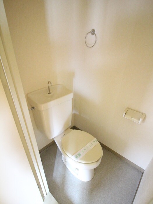 物件内観写真9　(トイレ)