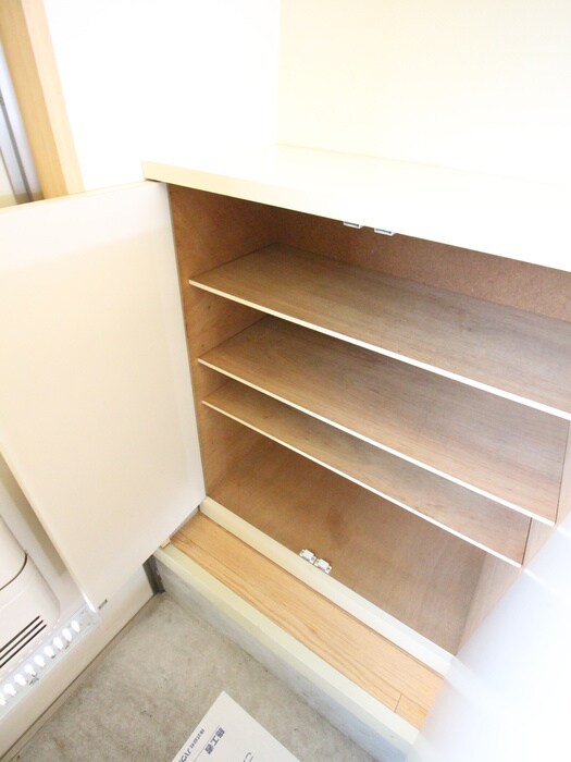 物件内観写真20　(靴箱)