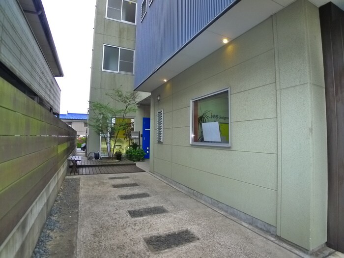 物件外観写真3　(周辺環境)