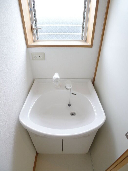 物件内観写真12　(洗面)