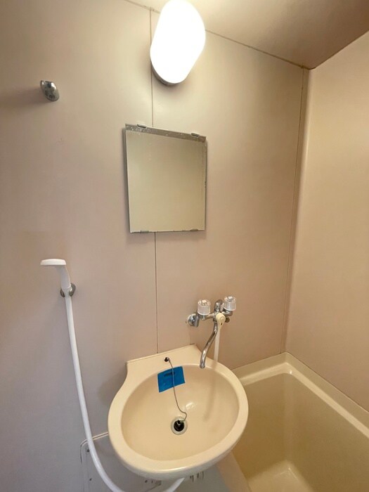 物件内観写真10　(洗面)