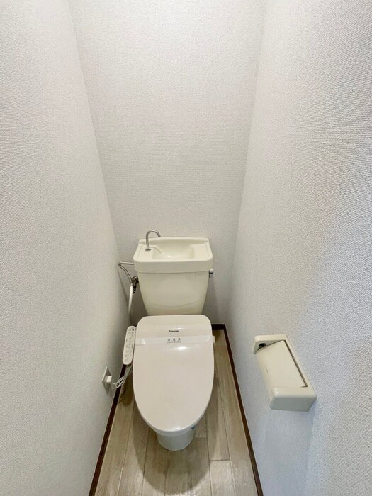 物件内観写真11　(トイレ)