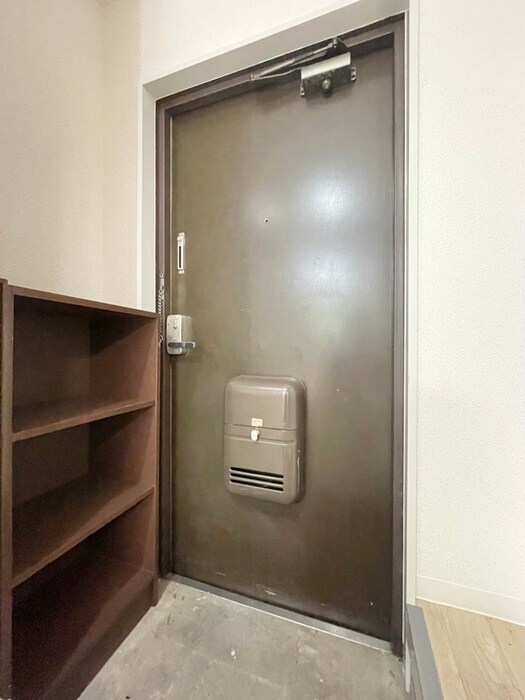 物件内観写真14　(玄関)