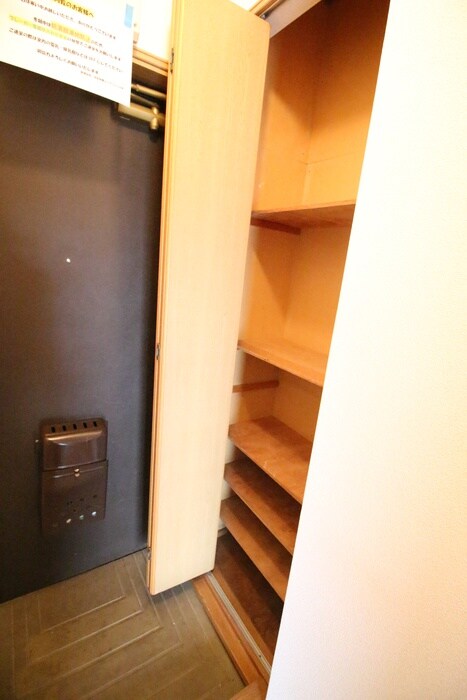 物件内観写真19　(玄関)