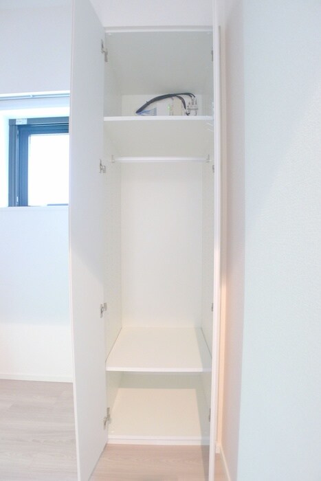 物件内観写真15　(収納)