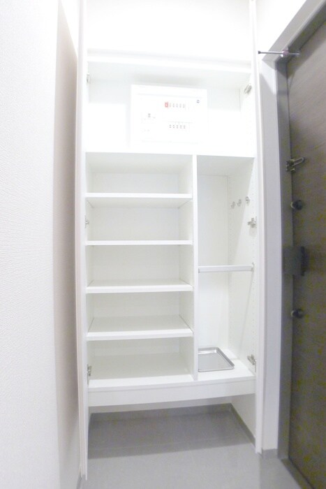 物件内観写真20　(靴箱)