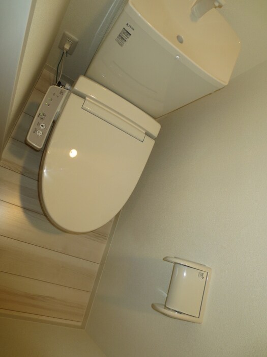 物件内観写真14　(トイレ)