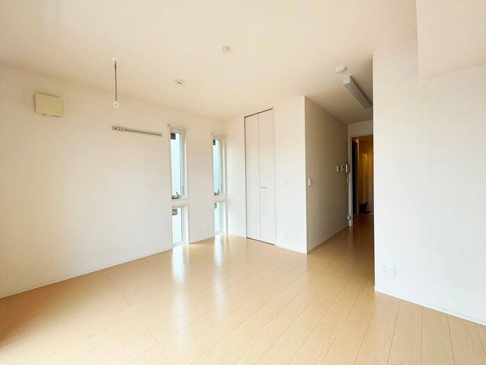 物件内観写真10　(居室)