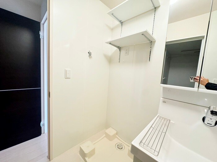 物件内観写真15　(洗濯機置場)