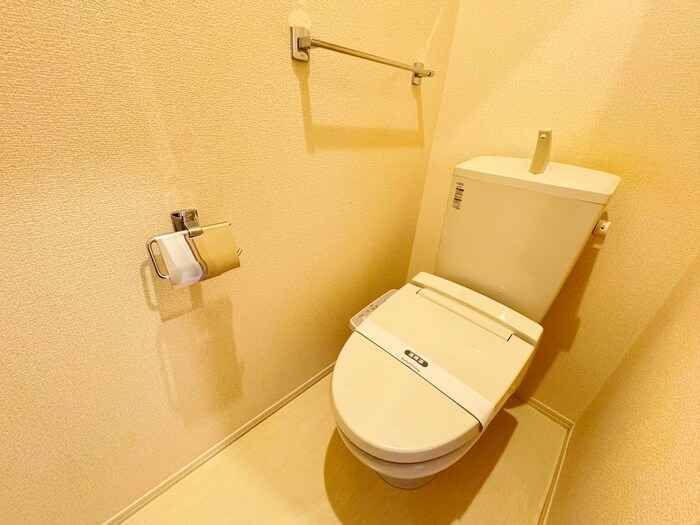 物件内観写真16　(トイレ)