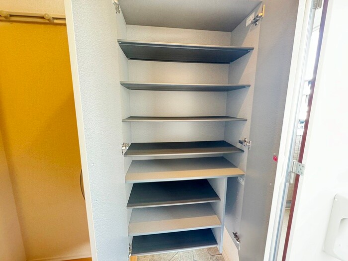 物件内観写真18　(靴箱)