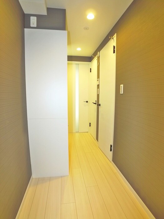物件内観写真19　(廊下)