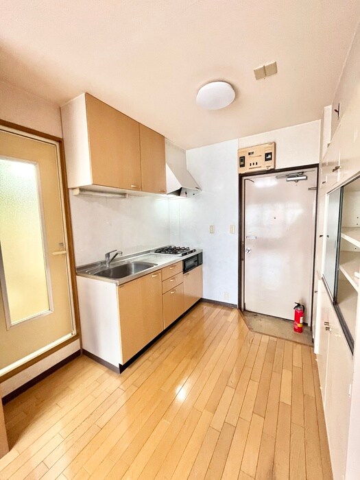 物件内観写真10　(居室)