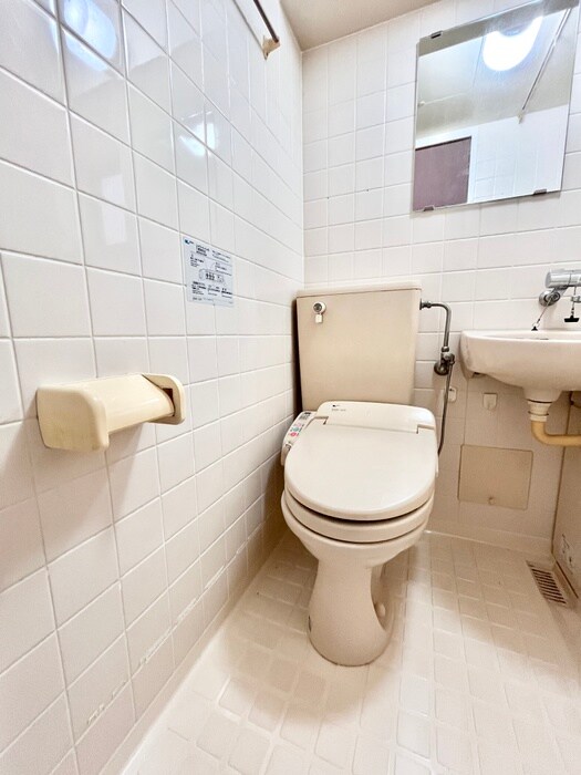 物件内観写真17　(トイレ)