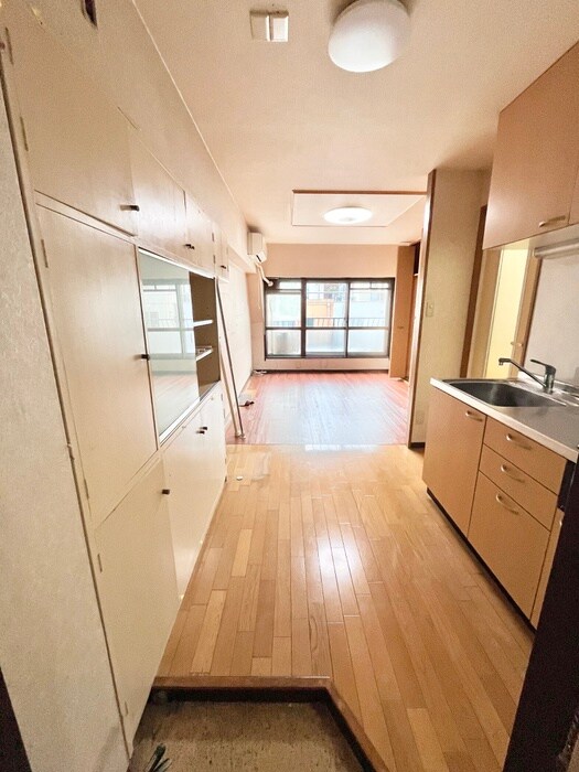 物件内観写真19　(玄関)