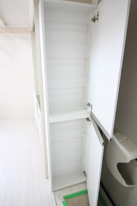 物件内観写真14　(靴箱)