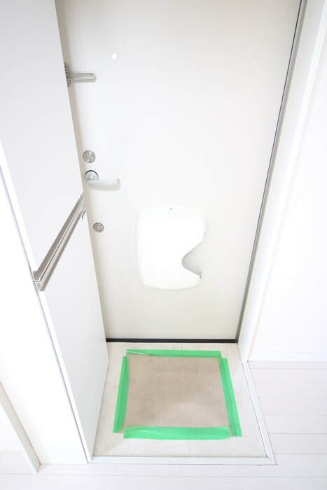 物件内観写真15　(玄関)