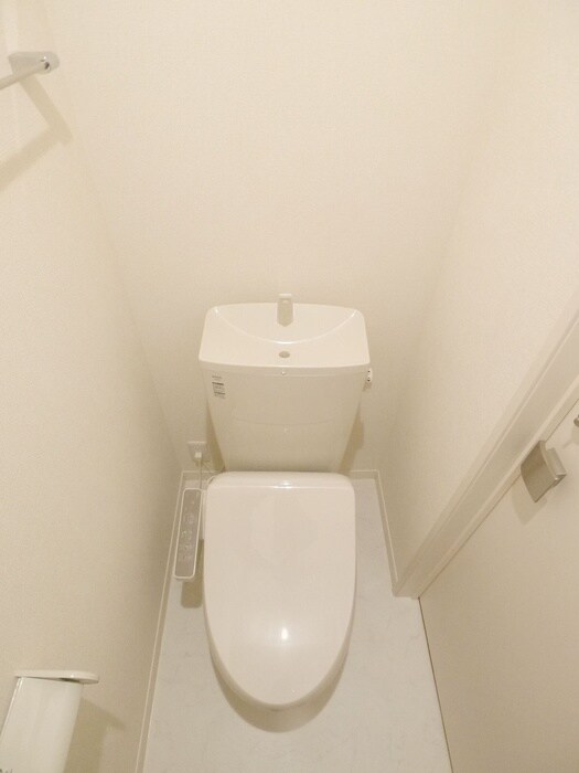 物件内観写真12　(トイレ)