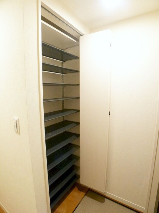 物件内観写真20　(靴箱)
