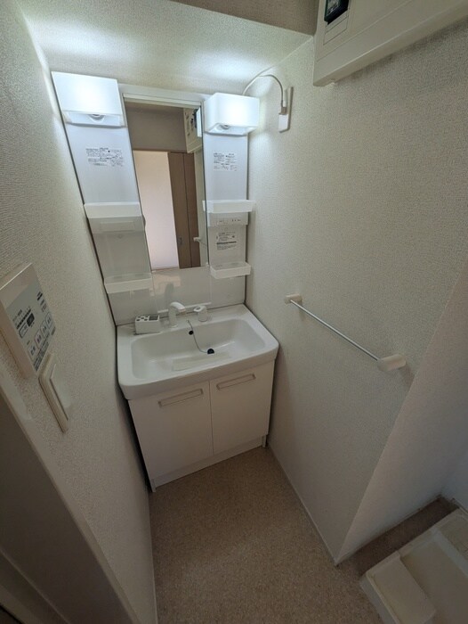 物件内観写真12　(洗面)