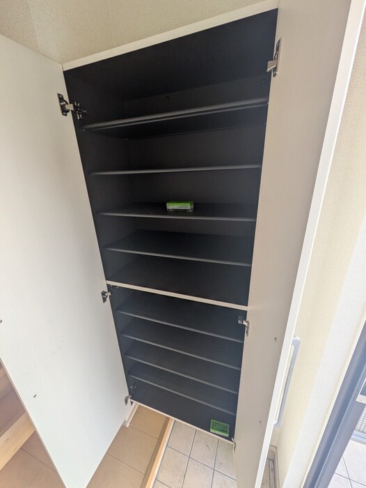 物件内観写真18　(靴箱)