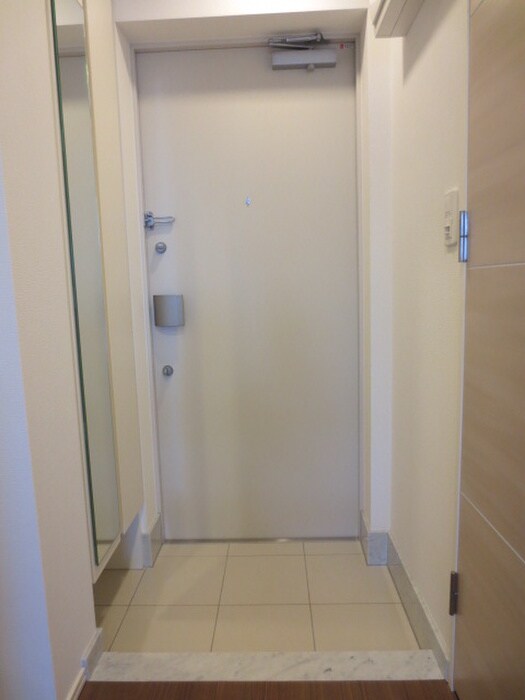 アーバネックス原宿の玄関