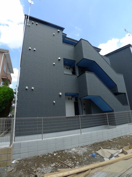 物件外観写真2　(外観写真)