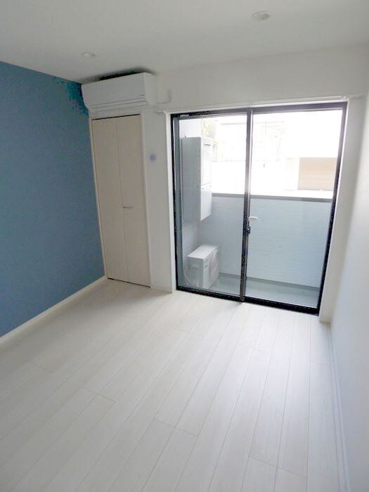 物件内観写真10　(室内からの展望)