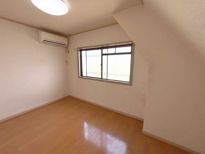 物件内観写真9　(居室)