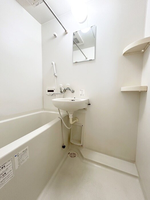 物件内観写真12　(バス／シャワールーム等)