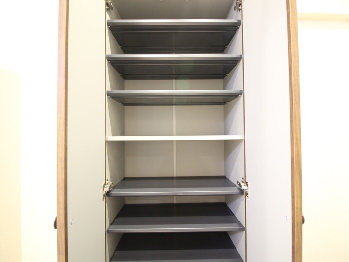 物件内観写真8　(靴箱)