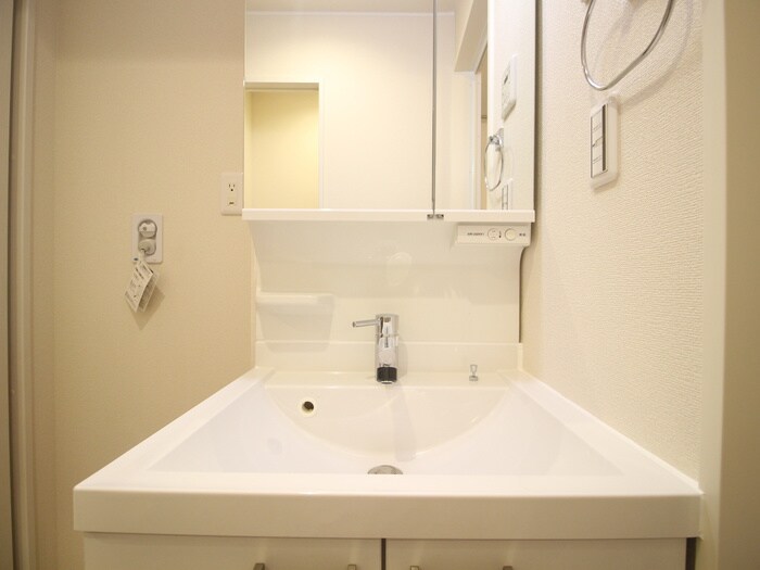 物件内観写真11　(洗面)