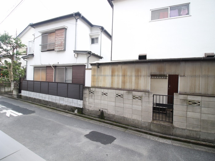 物件内観写真22　(室内からの展望)