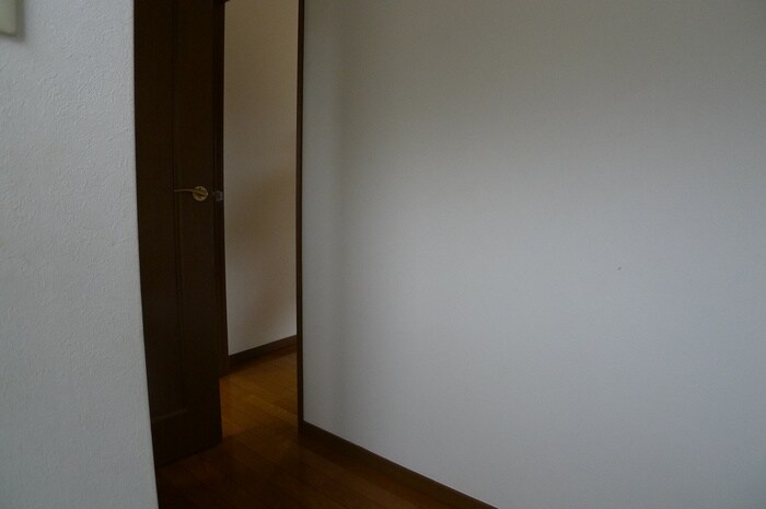 物件内観写真14　(玄関)