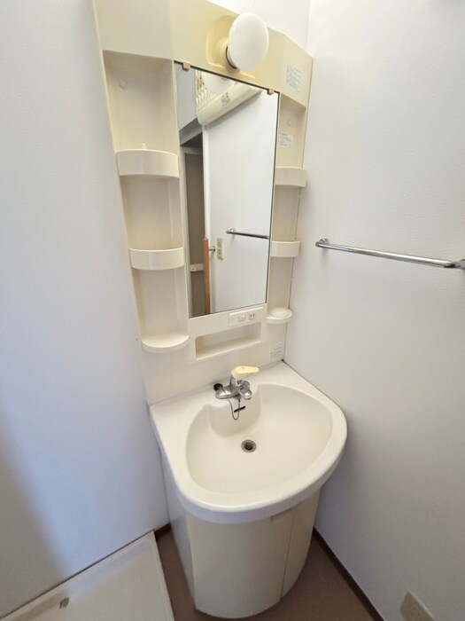 物件内観写真15　(洗面)