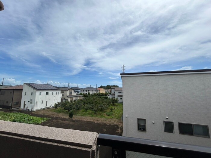 物件内観写真20　(室内からの展望)