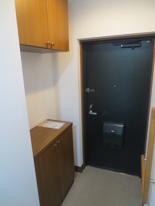 物件内観写真21　(玄関)