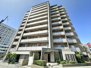 レニエ・ラ・ヴェルトゥ外観写真