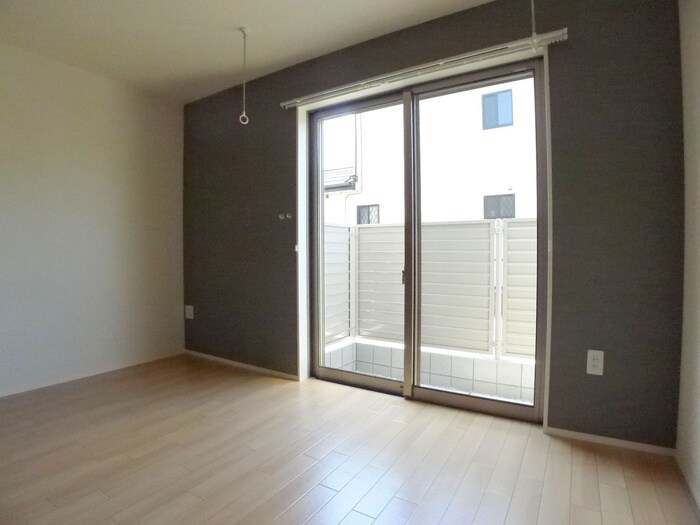 物件内観写真10　(室内からの展望)