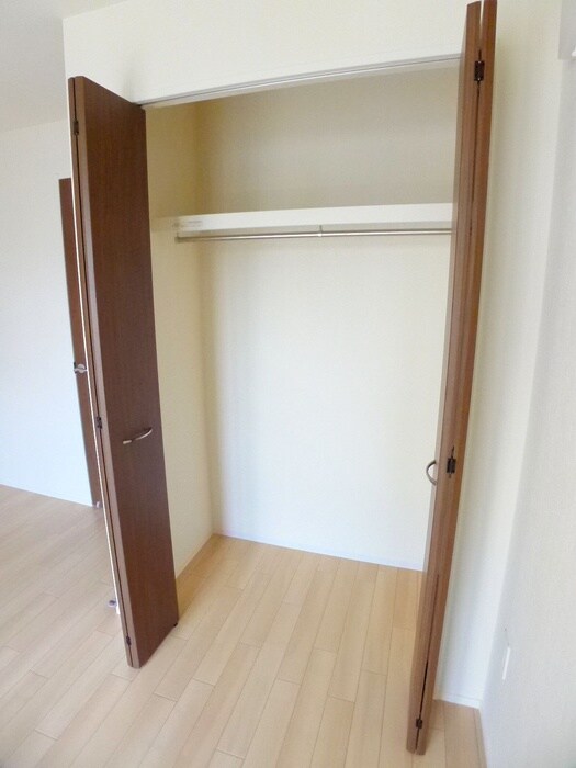 物件内観写真11　(収納)